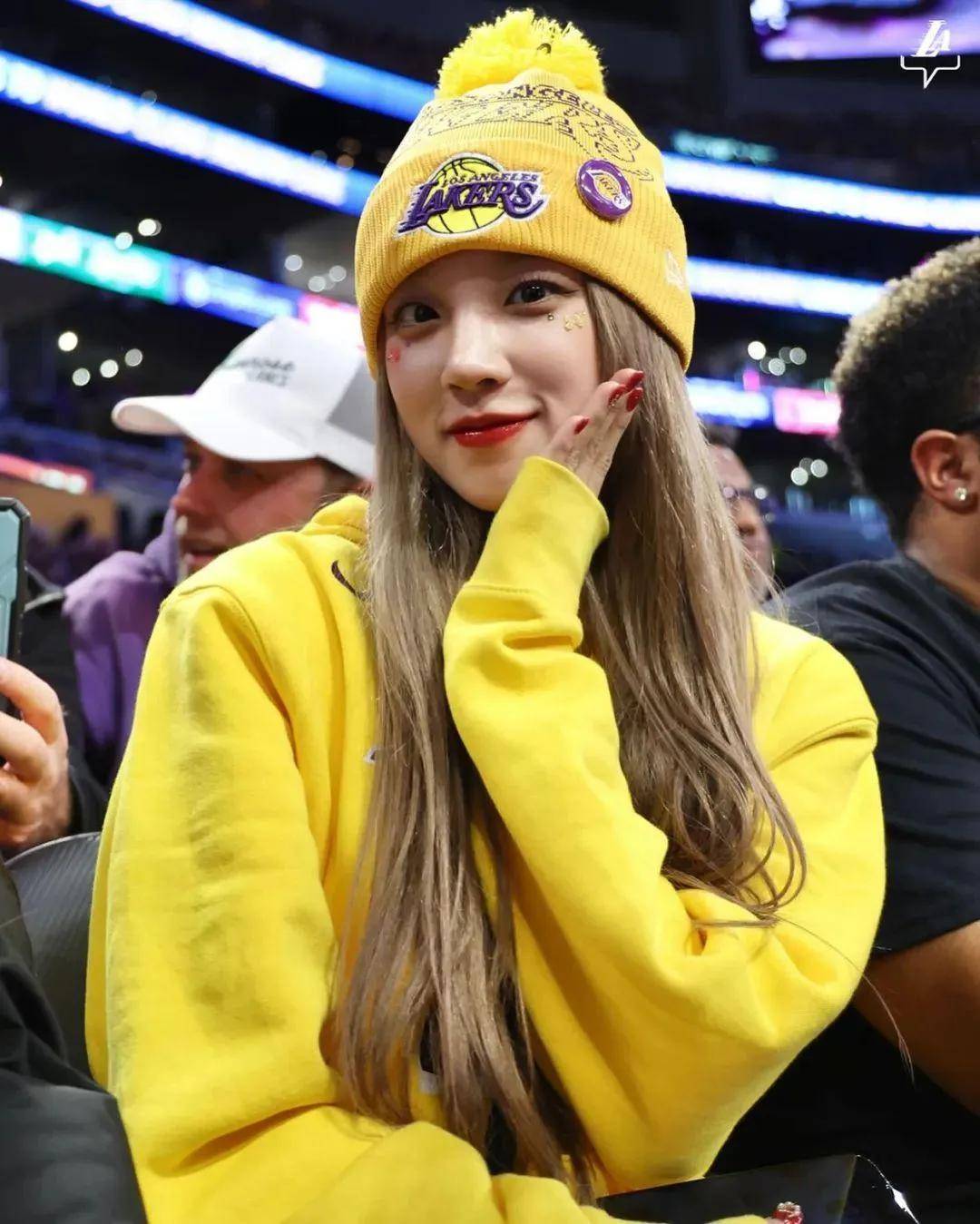 NBA全明星周末精彩不断，球迷争相围观的简单介绍