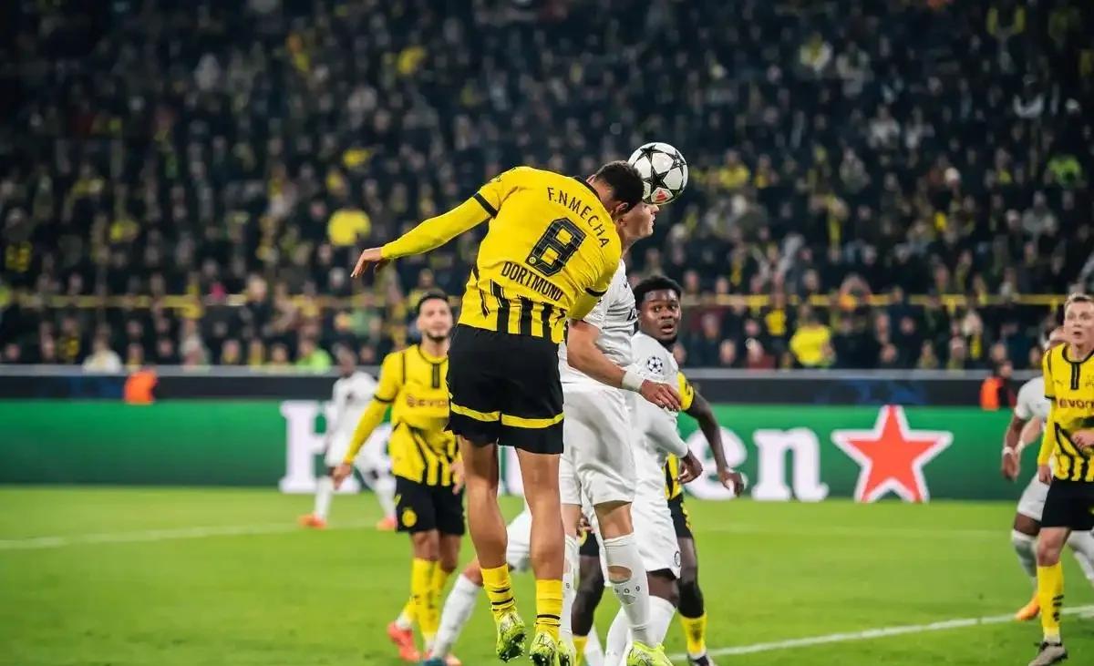 开云体育-白人之间的精英对决，追逐性格对立战术