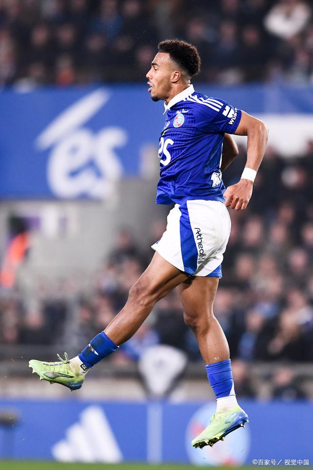 斯特拉斯堡队客场惨败,遭受连败压力 斯特拉斯堡队客场惨败,遭受连败压力