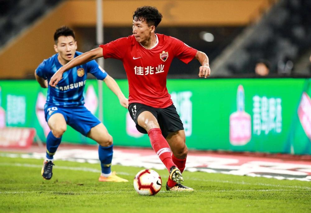 黑龙江深圳佳兆业防守坚毅,客场成功击败对手 黑龙江深圳佳兆业防守坚毅,客场成功击败对手