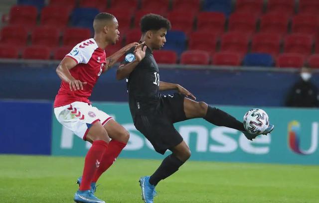 开云体育官网-多特蒙德中场霍兰德出色复出，球队状态回升上升的简单介绍