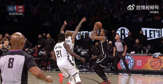 篮网三巨头均伤缺,球队战绩下滑 篮网三巨头均伤缺,球队战绩下滑