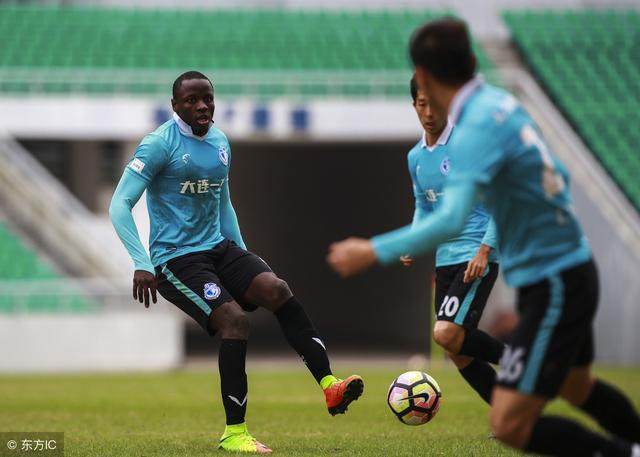 大连一方客场豪取三分,稳步稳固的表现的简单介绍 大连一方客场豪取三分,稳步稳固的表现的简单介绍