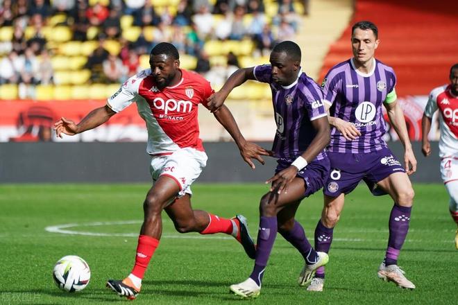 朗斯队机会渐近，法甲冠军竞逐白热化