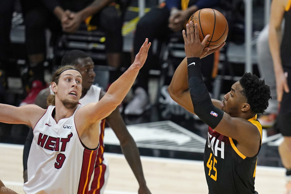 开云体育在线-爵士碾压山东队，米切尔刷新纪录