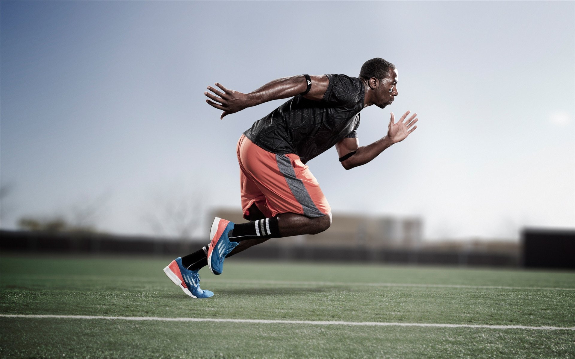 北极光下的格鲁吉亚焰火，克瓦拉茨赫利亚的闪耀与挪威的逆转之夜