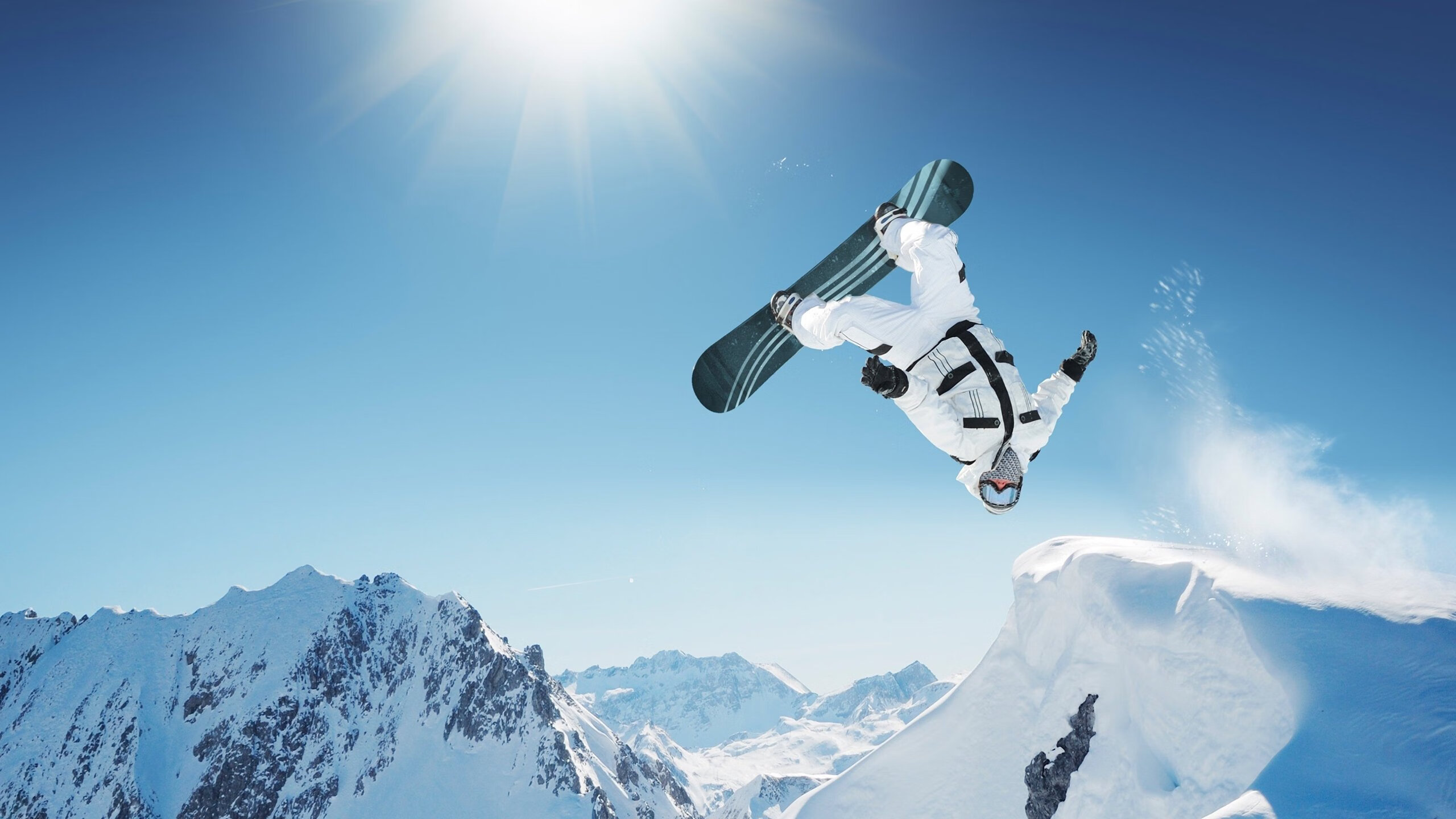 开云平台-铁幕与铁链，从英超争冠焦点战到开拓者锁死太阳的防守哲学