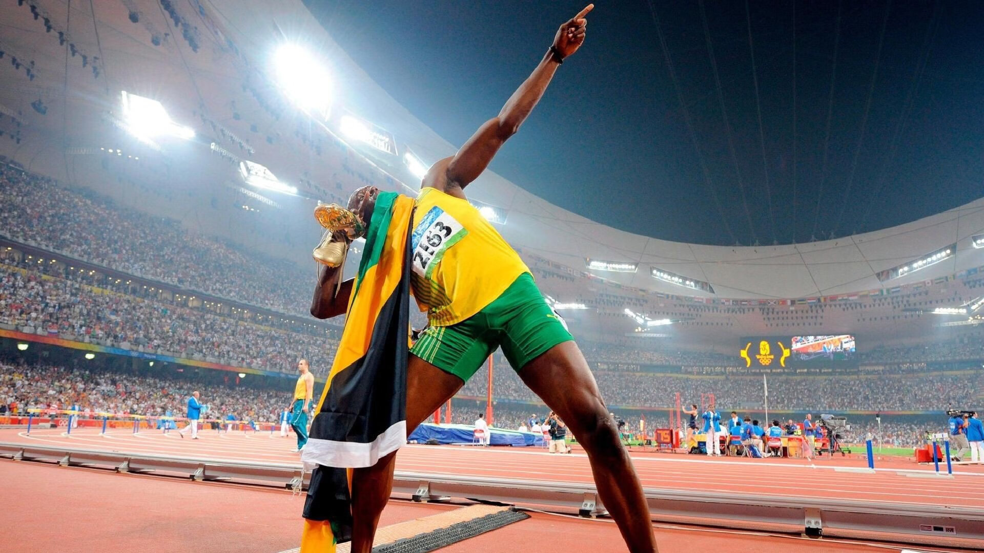 东方风暴,足球绝杀与羽毛球的领导力交响曲