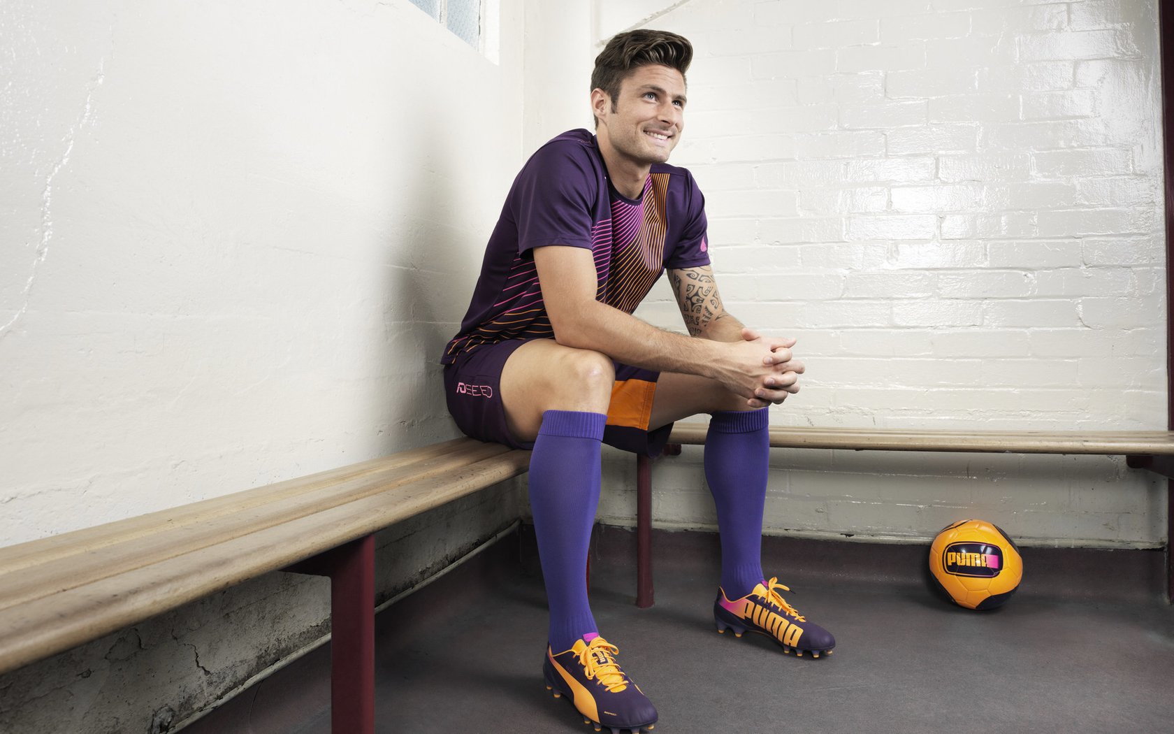 一记穿越时空的制胜分，梅德韦杰夫的美网淬炼与拉沃尔杯绝杀